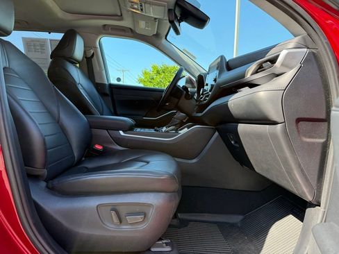 Certified 2021 Toyota Highlander XLE AWD/4WD image 20