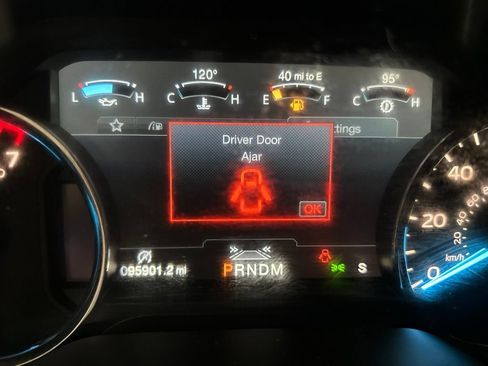 Used 2020 Ford F150 Platinum w/ Equipment Group 701A Luxury AWD/4WD image 47