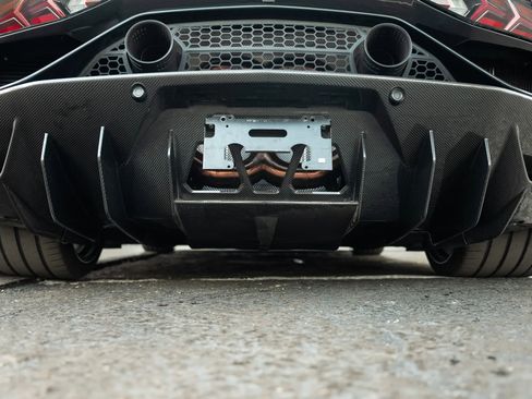 Used 2019 Lamborghini Aventador SVJ AWD/4WD image 27