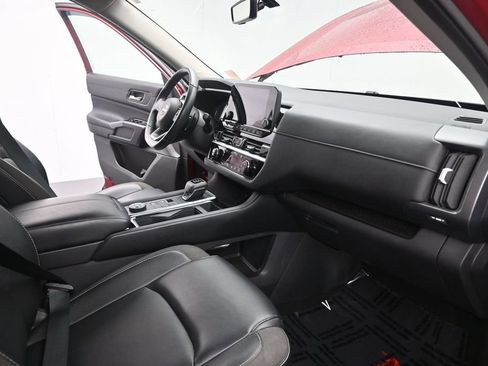 Used 2023 Nissan Pathfinder SL w/ SL Premium Package AWD/4WD image 21