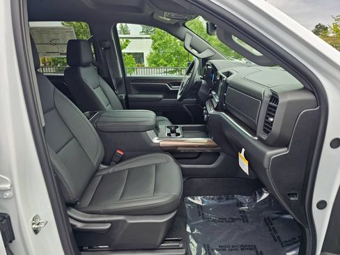New 2026 Chevrolet Silverado 3500 LT w/ All Star Edition AWD/4WD image 11
