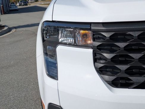 New 2025 Ford Maverick XLT w/ XLT Luxury Package image 10