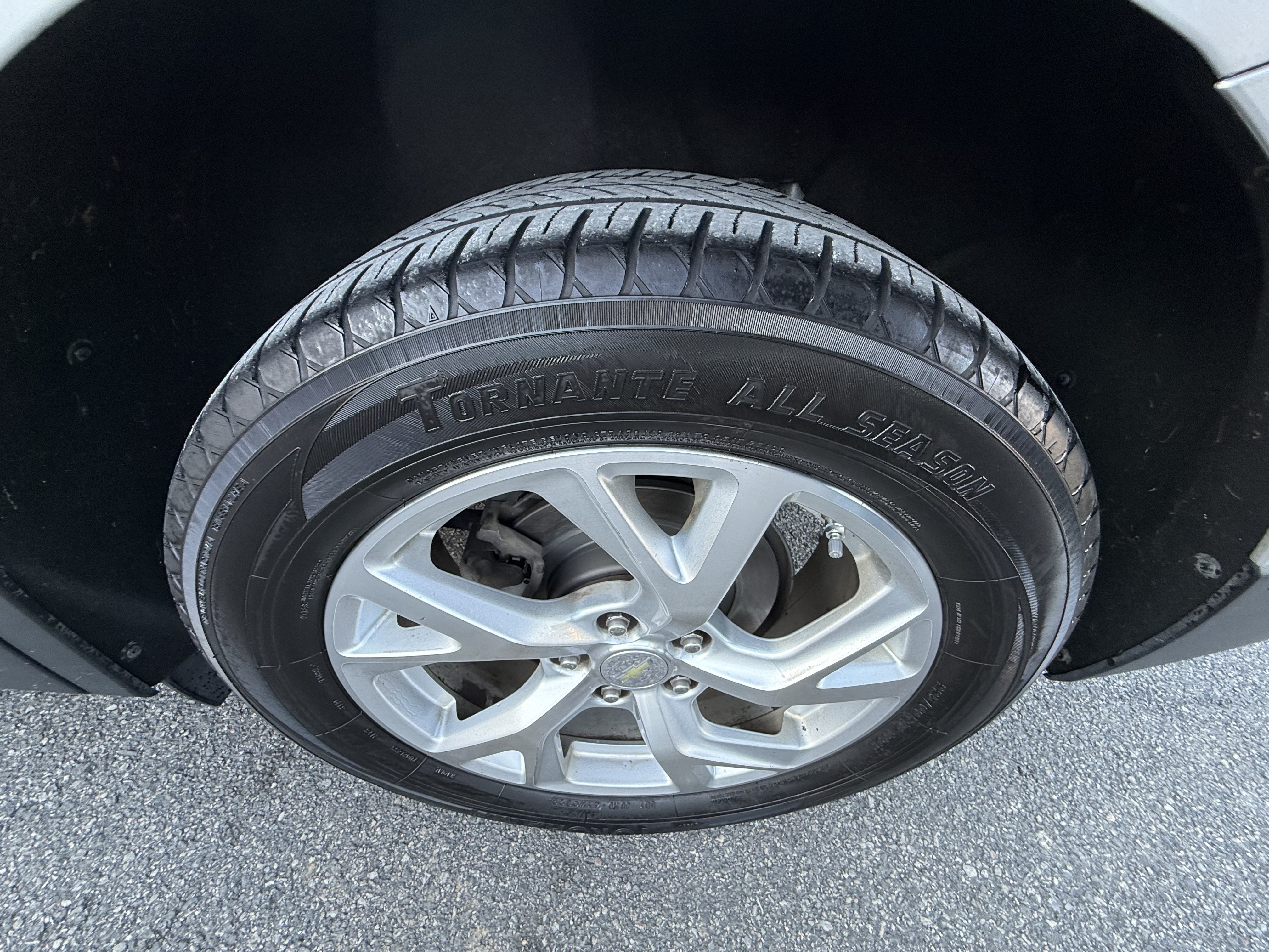 Used 2019 Chevrolet Equinox LT AWD/4WD image 35