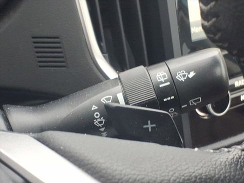 Used 2021 Subaru Forester Touring image 20