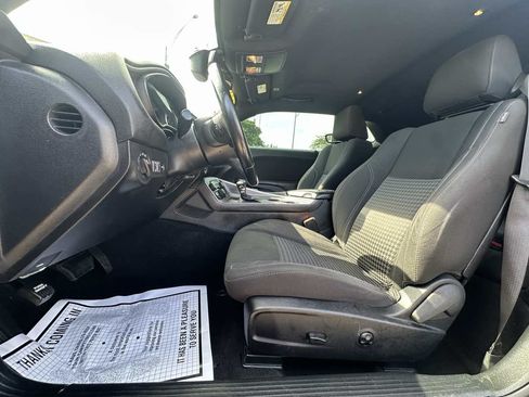 Used 2019 Dodge Challenger SXT AWD/4WD image 11