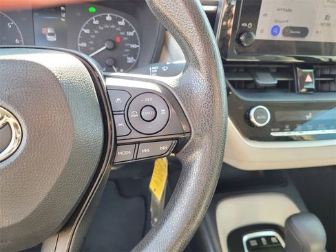 Used 2023 Toyota Corolla LE image 23