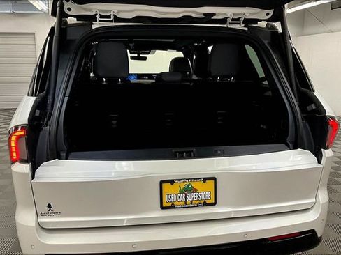 Used 2025 Lincoln Navigator Reserve w/ Jet Appearance Package AWD/4WD image 44