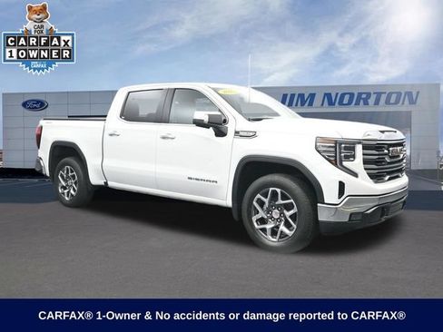 Used 2023 GMC Sierra 1500 SLT w/ SLT Convenience Package AWD/4WD image 1