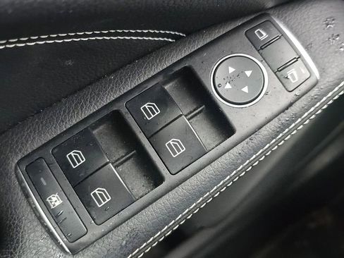 Certified 2019 Mercedes-Benz GLA 250 4MATIC image 24