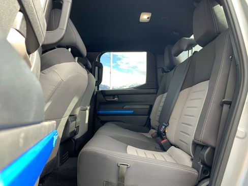 Used 2025 Toyota Tacoma TRD Off-Road image 24