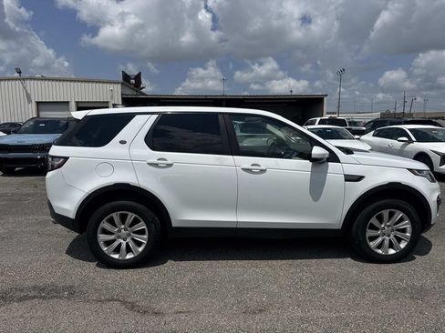 Used 2019 Land Rover Discovery Sport SE AWD/4WD image 8