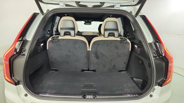New 2026 Volvo XC90 T8 Plus w/ Protection Package Premier AWD/4WD image 42
