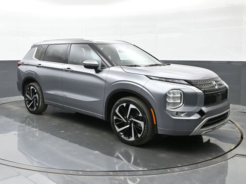 Used 2022 Mitsubishi Outlander SEL FWD image 6