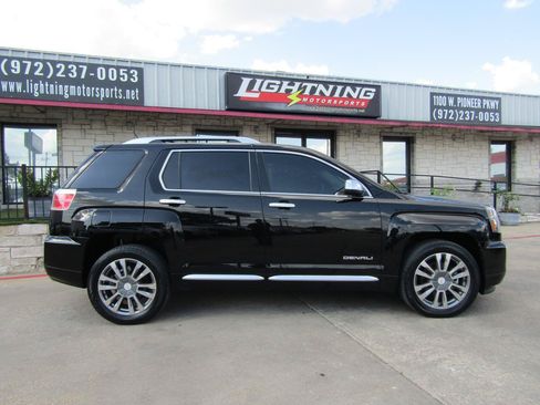 Used 2017 GMC Terrain Denali FWD image 5