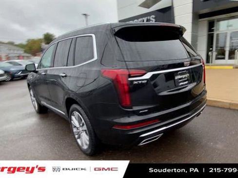 Used 2025 Cadillac XT6 Premium Luxury image 7