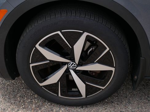 Used 2023 Volkswagen ID.4 Pro S AWD/4WD image 15