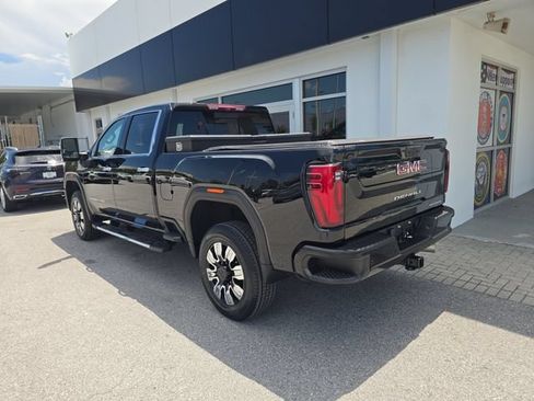 Certified 2024 GMC Sierra 2500 Denali w/ Denali Reserve Package AWD/4WD image 5