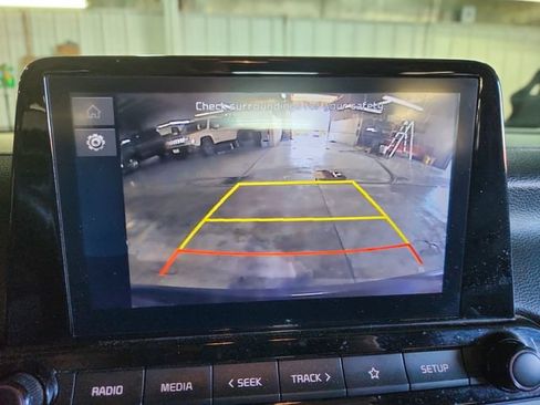 Used 2022 Kia Forte LXS FWD image 15