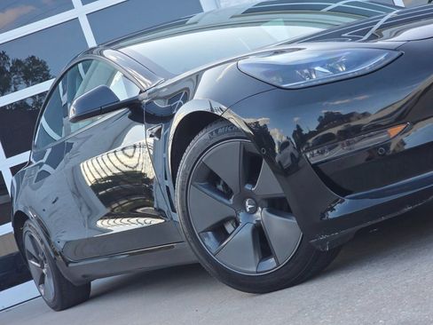 Used 2021 Tesla Model 3 Standard Range Plus RWD image 12
