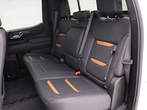 Used 2025 GMC Sierra 1500 AT4 w/ AT4 Premium Package image 19