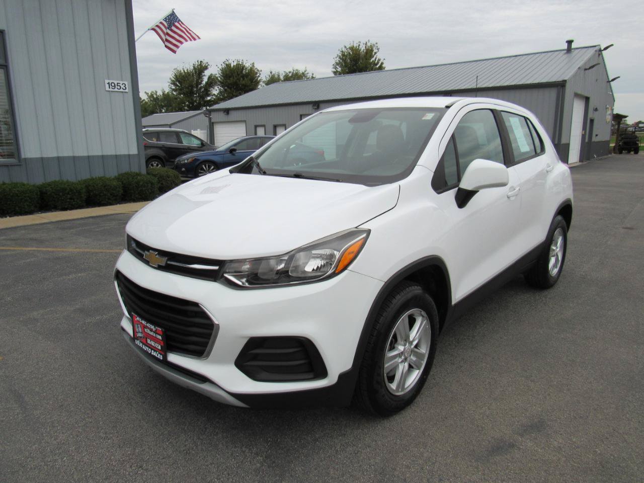 Used 2018 Chevrolet Trax LS AWD/4WD image 1