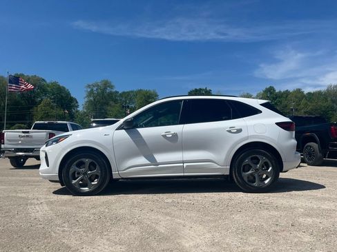 Used 2023 Ford Escape ST-Line AWD/4WD image 17