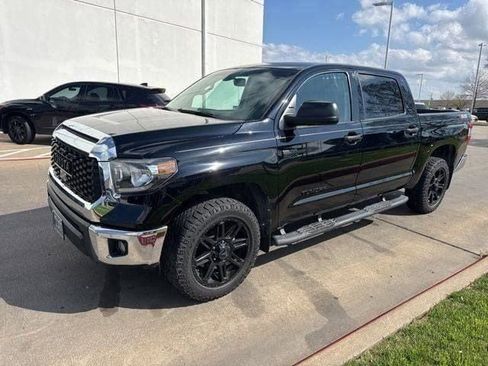 Used 2020 Toyota Tundra SR5 w/ SR5 Upgrade Package image 5