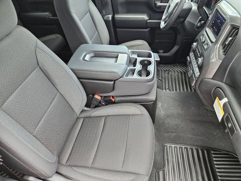 New 2026 Chevrolet Silverado 2500 Custom w/ Custom Value Package AWD/4WD image 18