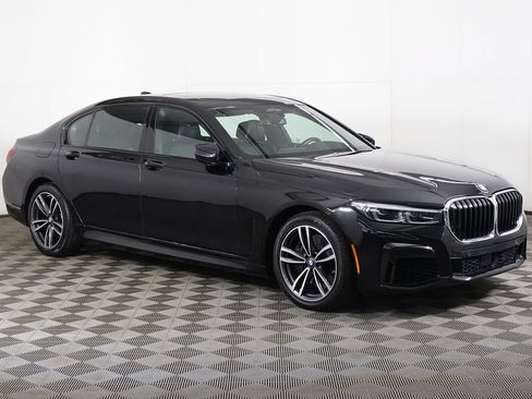 Used 2021 BMW 750i xDrive w/ M Sport Package AWD/4WD image 66