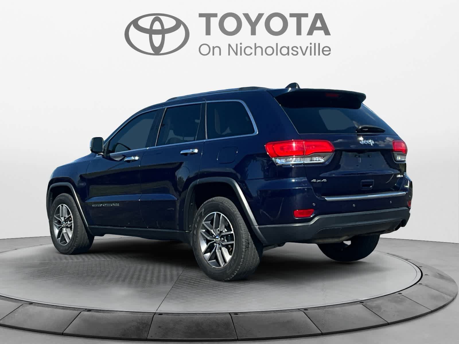 Used 2017 Jeep Grand Cherokee Limited AWD/4WD image 3