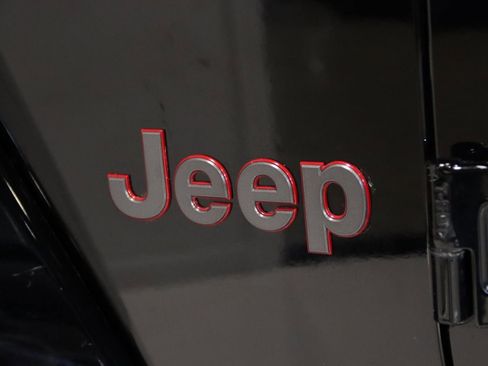 Used 2020 Jeep Gladiator Rubicon image 80