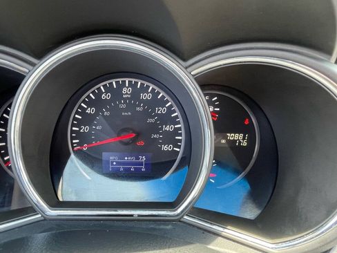 Used 2014 Nissan Murano CrossCabriolet w/ Navigation Package AWD/4WD image 12