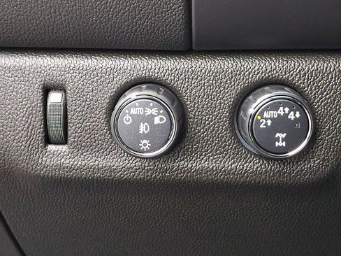 Used 2020 Chevrolet Colorado LT w/ LT Convenience Package image 23