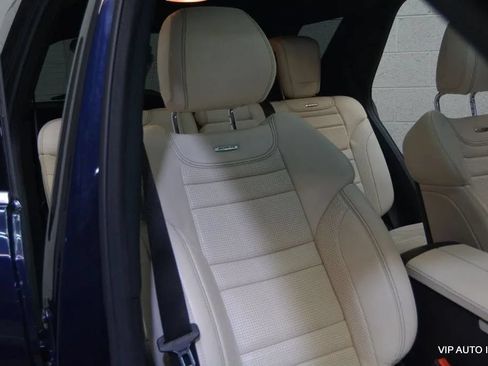 Used 2012 Mercedes-Benz ML 63 AMG 4MATIC image 14