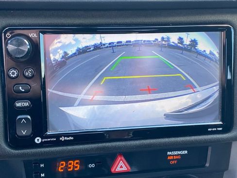 Used 2017 Toyota 86 RWD image 16