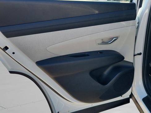 New 2026 Hyundai Tucson SEL image 7