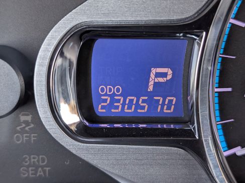 Used 2011 Toyota Sienna XLE image 12