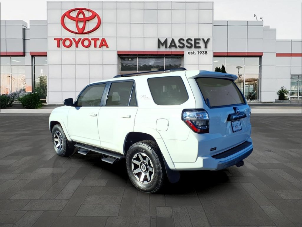 Used 2024 Toyota 4Runner TRD Off-Road Premium w/ Moonroof Package AWD/4WD image 5