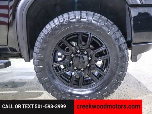 Used 2020 GMC Sierra 2500 AT4 w/ AT4 Premium Package image 18