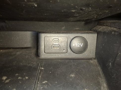 Used 2022 Ford Escape SE w/ SE Sport Appearance Package AWD/4WD image 11