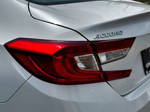 Used 2018 Honda Accord EX-L image 22
