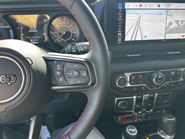 Used 2024 Jeep Wrangler Unlimited Rubicon AWD/4WD image 28