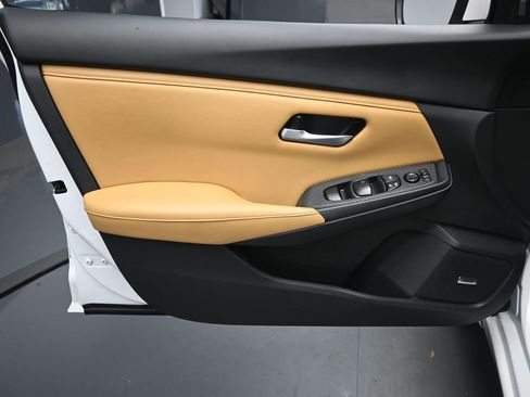 Used 2024 Nissan Sentra SV w/ SV Premium Package FWD image 20