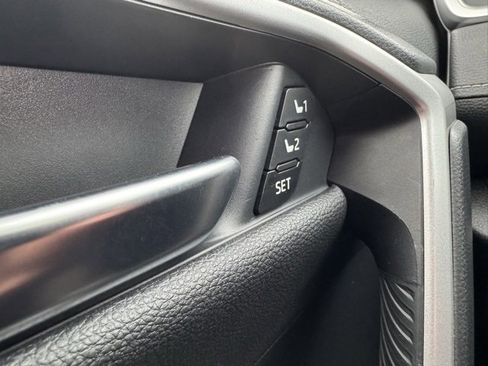 Certified 2022 Toyota RAV4 Limited image 33