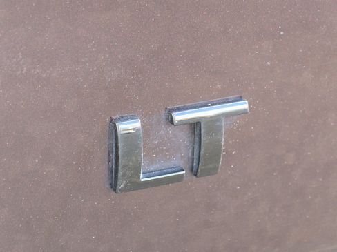 Used 2023 Chevrolet Traverse LT image 17