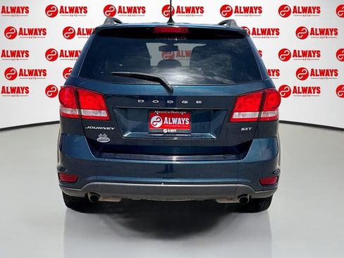 Used 2015 Dodge Journey SXT w/ Flexible Seating Group image 7