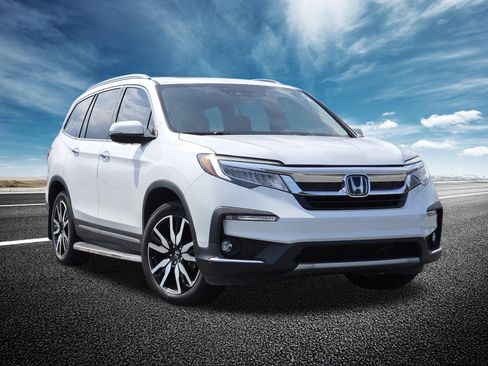 Used 2022 Honda Pilot Elite image 2