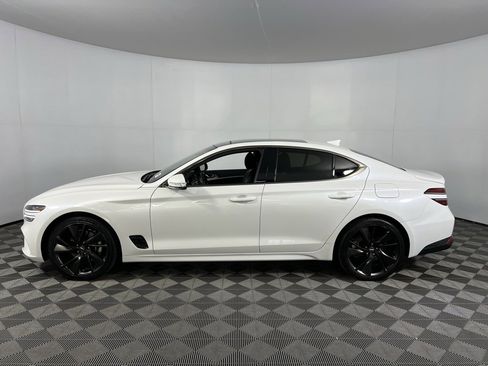 Used 2023 Genesis G70 2.0T w/ Sport Prestige Package image 9