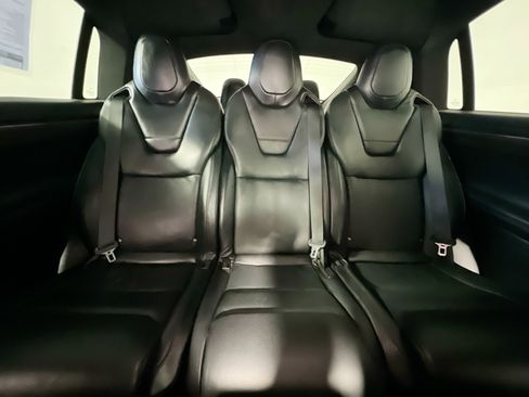 Used 2016 Tesla Model X 90D image 31