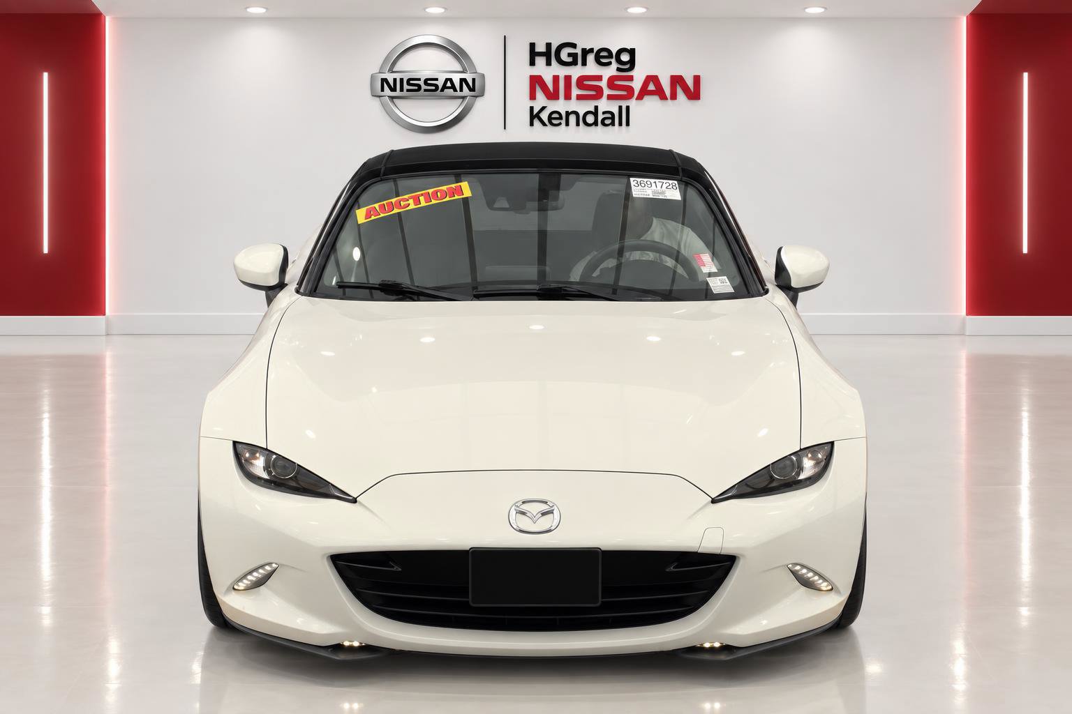 Used 2016 MAZDA MX-5 Miata Grand Touring RWD image 5